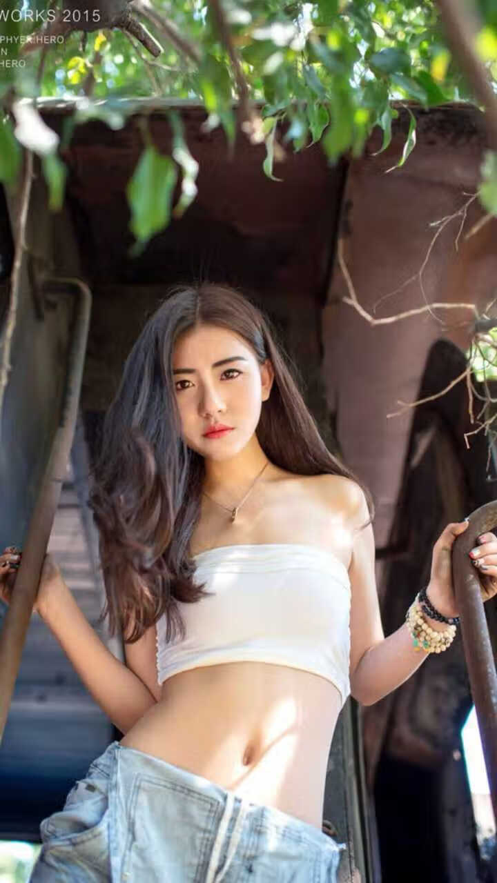 速度与意志的赞歌，当F1争冠点燃赛博朋克之夜，阿尔及利亚足球写下逆转史诗