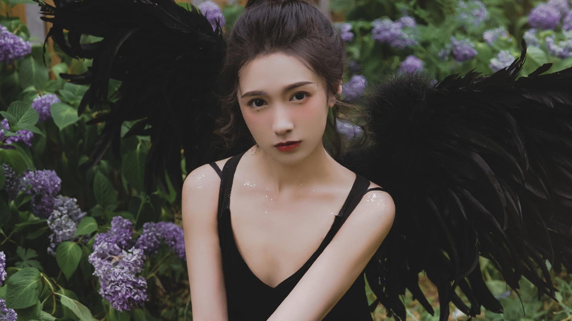 黑色闪电的逆转之夜，一场压哨胜利背后的德甲暗流汹涌