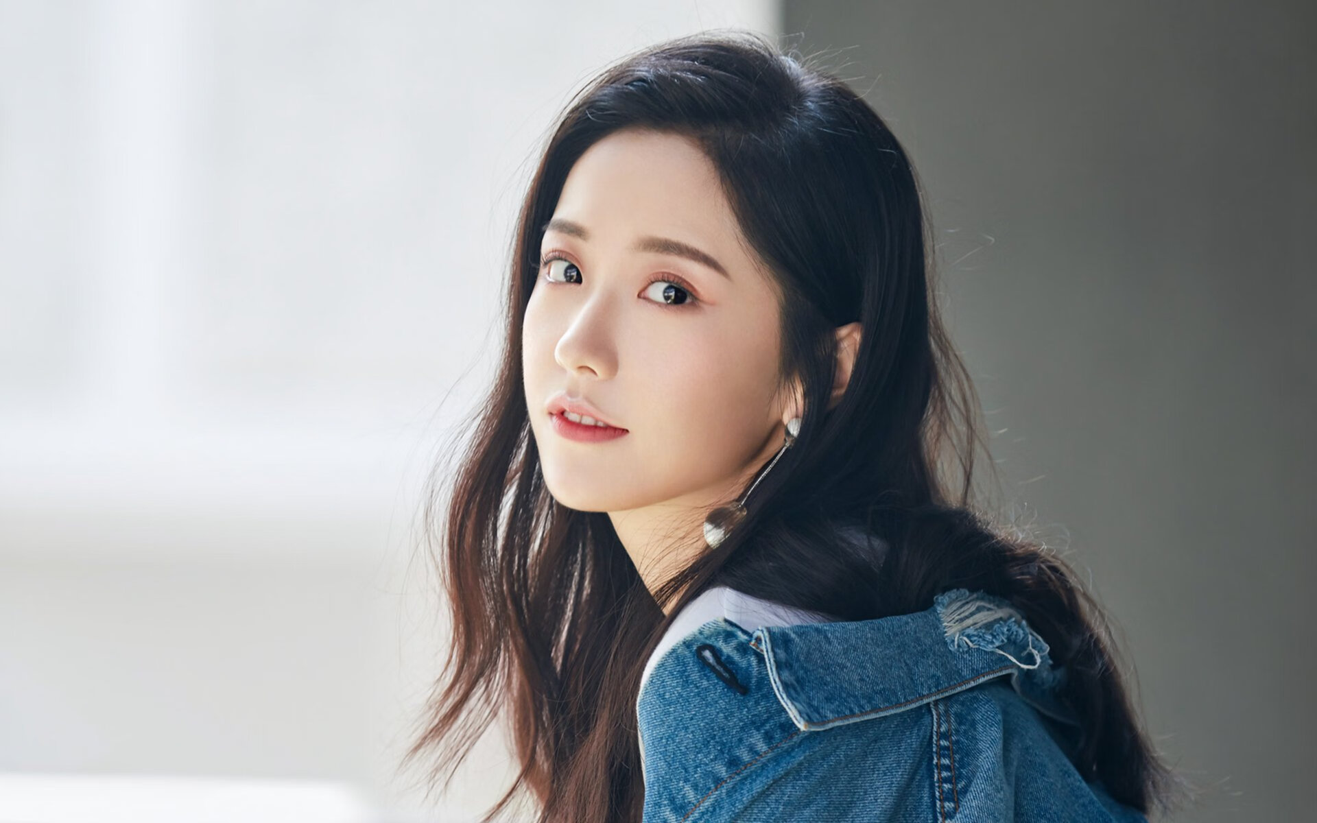 战锤击碎蓝鹰铁幕，特奥用一束光，照穿亚平宁的傲慢