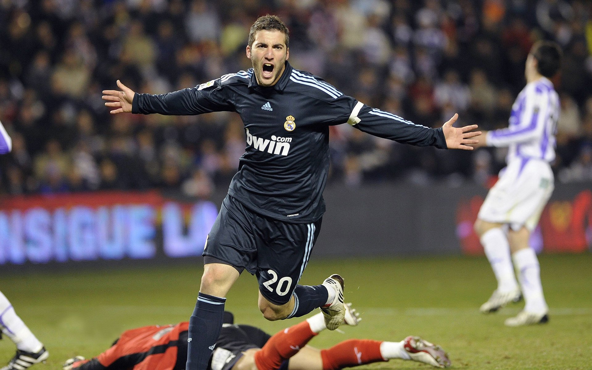 燃爆!独行侠不是只有东契奇,布伦森天神下凡击穿雷霆铁壁